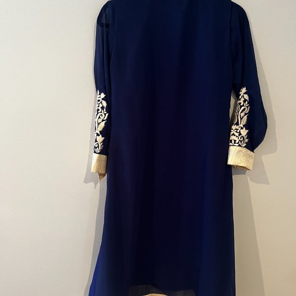 Indian tradition suit , kameez set , in Royal Blue, size 40 - Picture 6 of 8